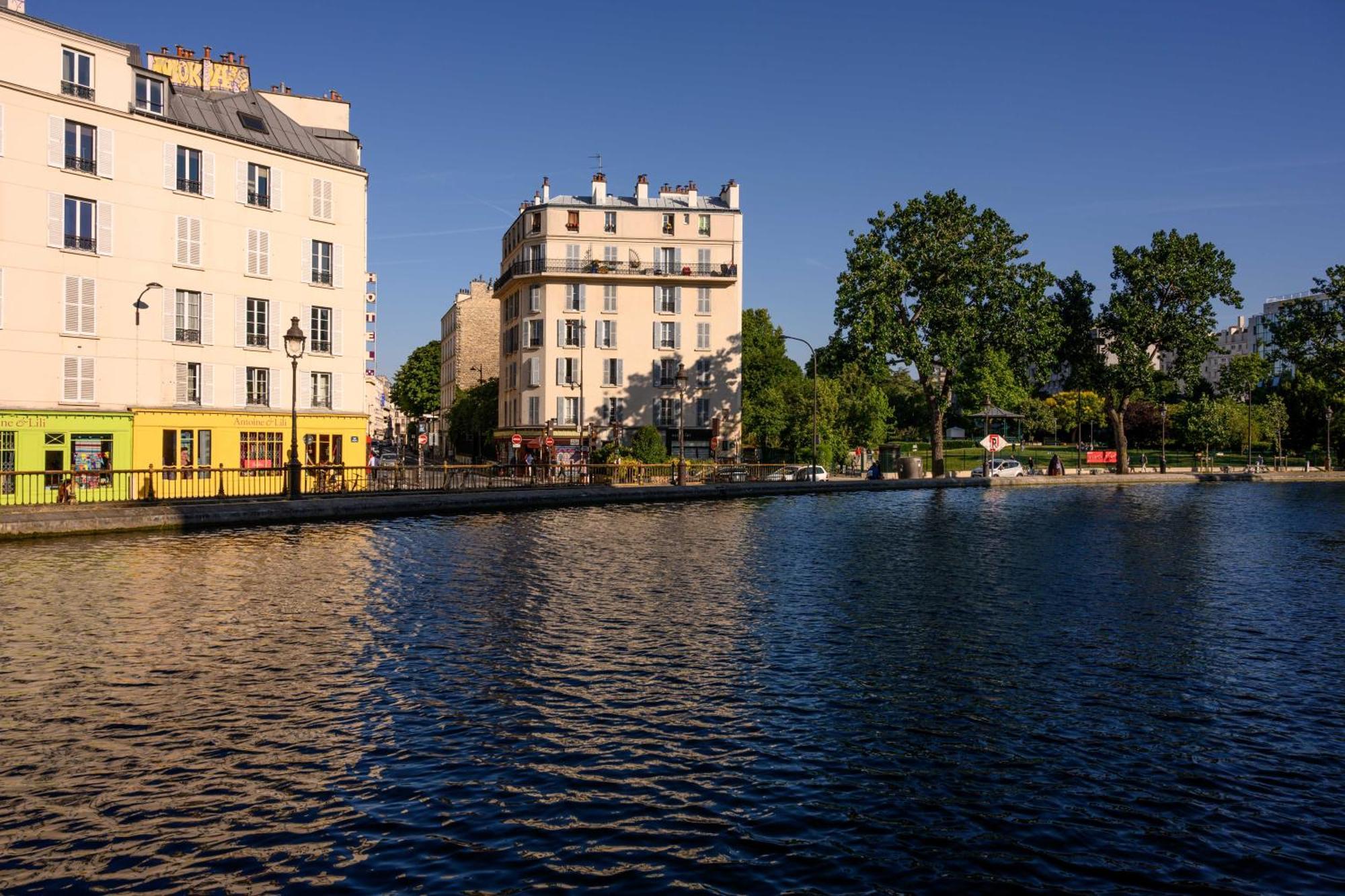 Hotel Le Grand Quartier Parigi Esterno foto