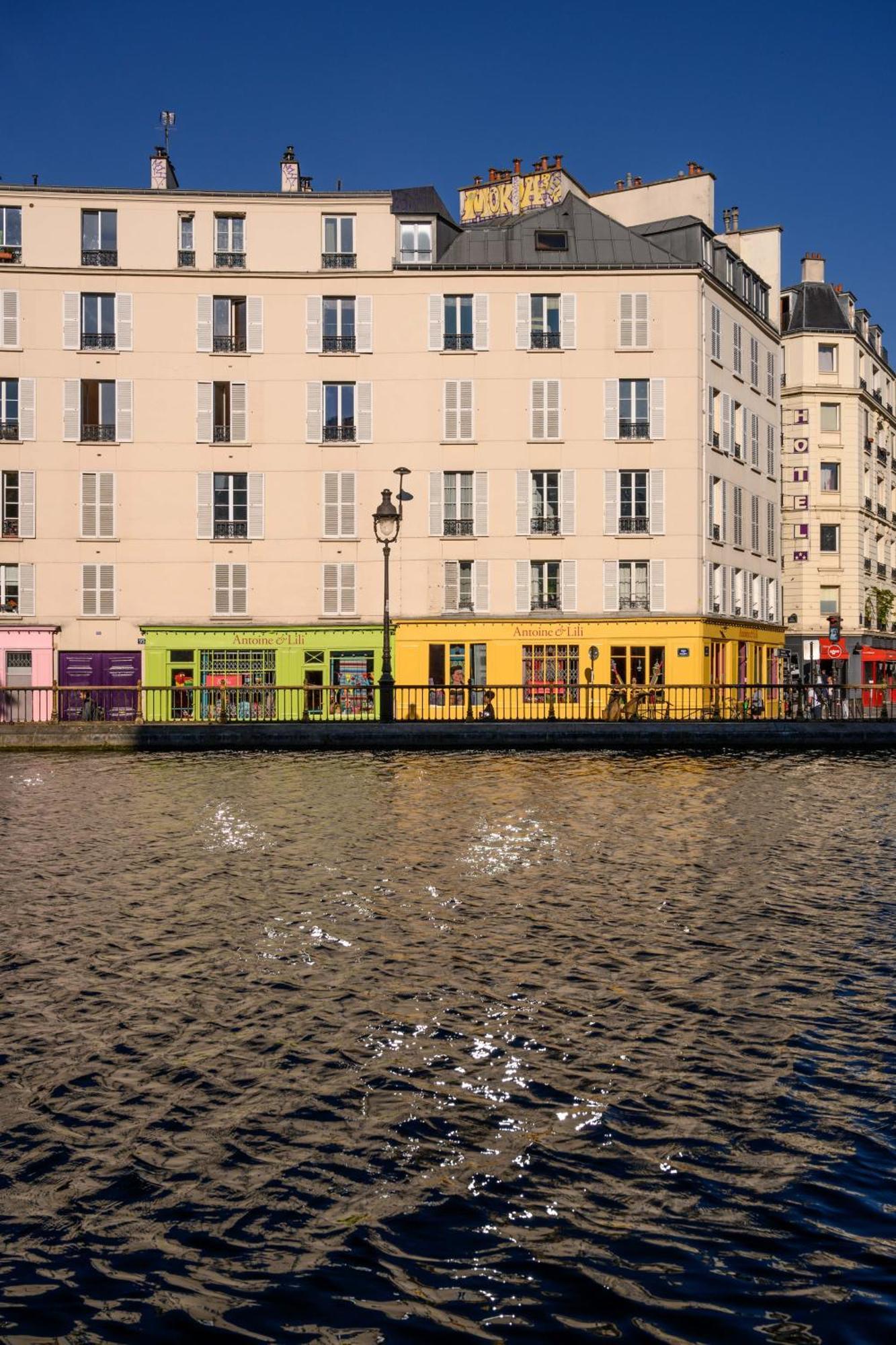 Hotel Le Grand Quartier Parigi Esterno foto